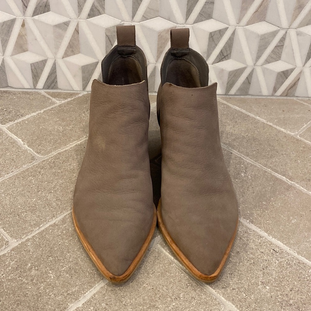 Dolce Vita size 9 booties.